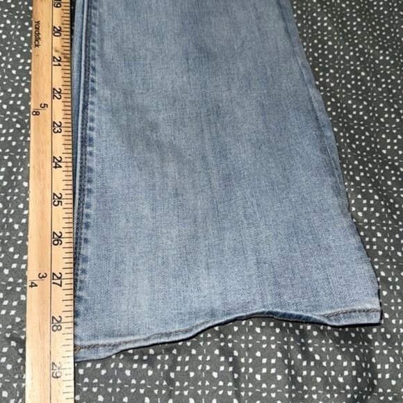 American Eagle Outfitters Artist Flare Super Stretch Distressed Jeans Size 2 - Picture 10 of 10